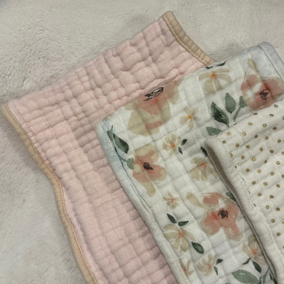 Pottery Barn Meredith Muslin Burp Cloth, Set of 3 - Picture 2 of 4